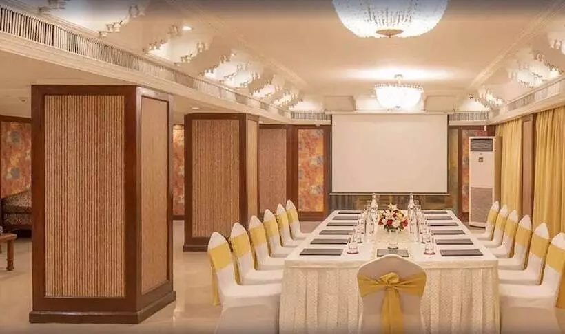 酒店 Taj Nadesar Palace