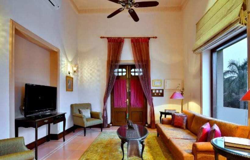 فندق Taj Nadesar Palace