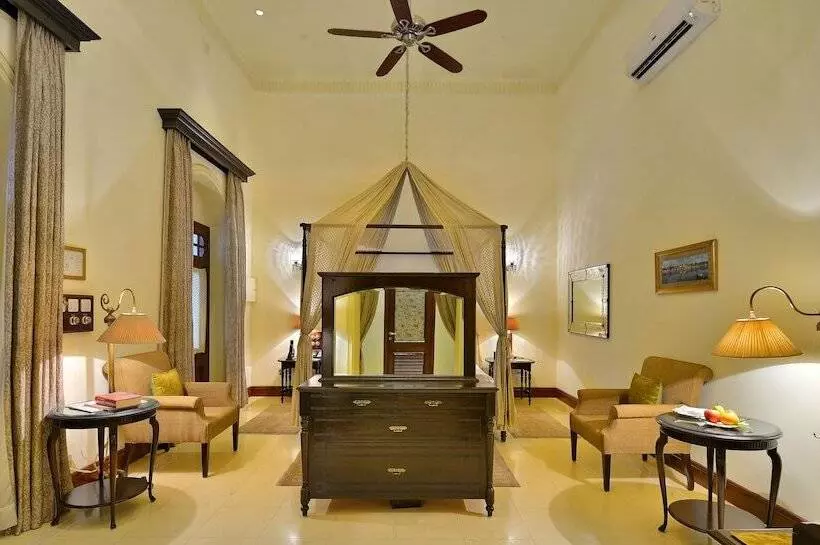 酒店 Taj Nadesar Palace