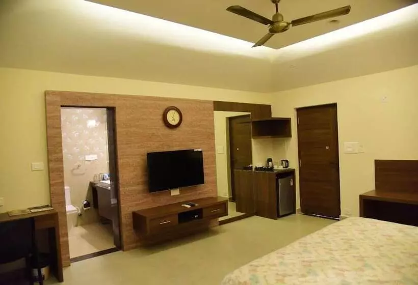 هتل The International Centre Goa