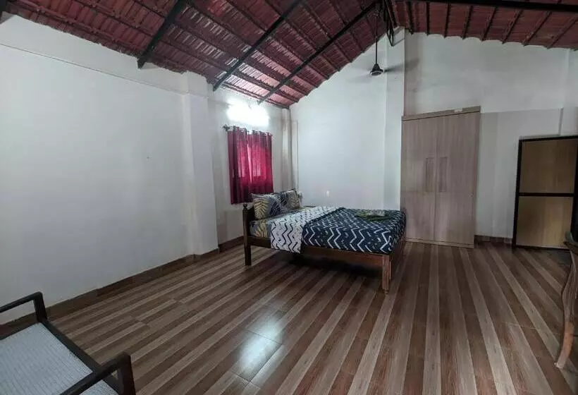 호텔 Vinsons Cottages