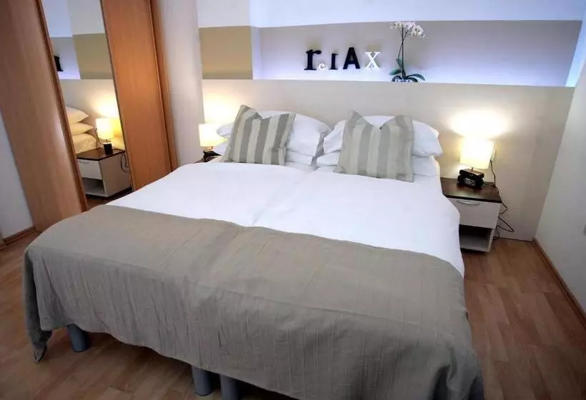 Rooms & Apartments Henrik