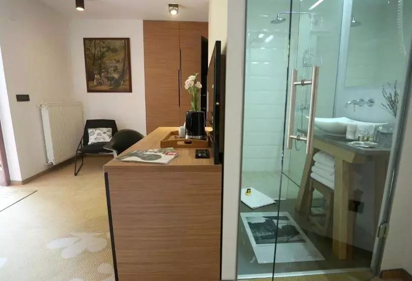 Rooms & Apartments Henrik