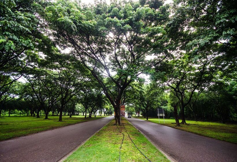 Tawa Ravadee Resort Prachinburi, A Member Of Worldhotels Distinctive