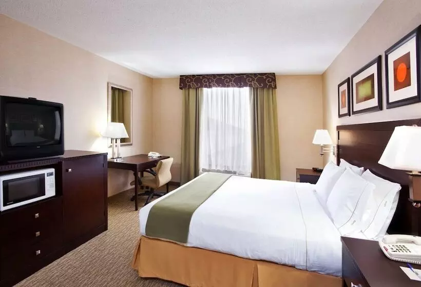 Holiday Inn Express Hotel & Suites Cleveland Streetsboro By Ihg