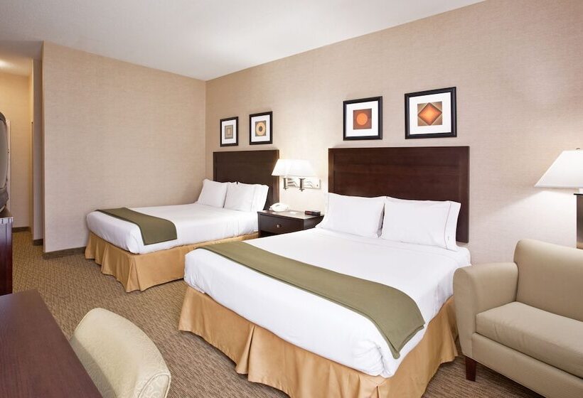 Holiday Inn Express Hotel & Suites Cleveland Streetsboro By Ihg
