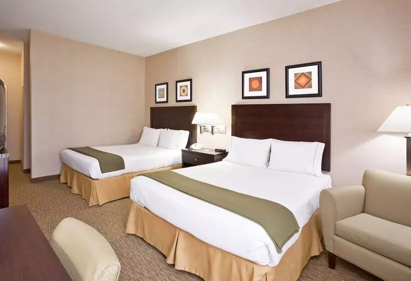 Holiday Inn Express Hotel & Suites Cleveland Streetsboro By Ihg