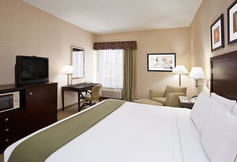 Holiday Inn Express Hotel & Suites Cleveland Streetsboro By Ihg