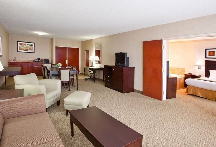 Holiday Inn Express Hotel & Suites Cleveland Streetsboro By Ihg