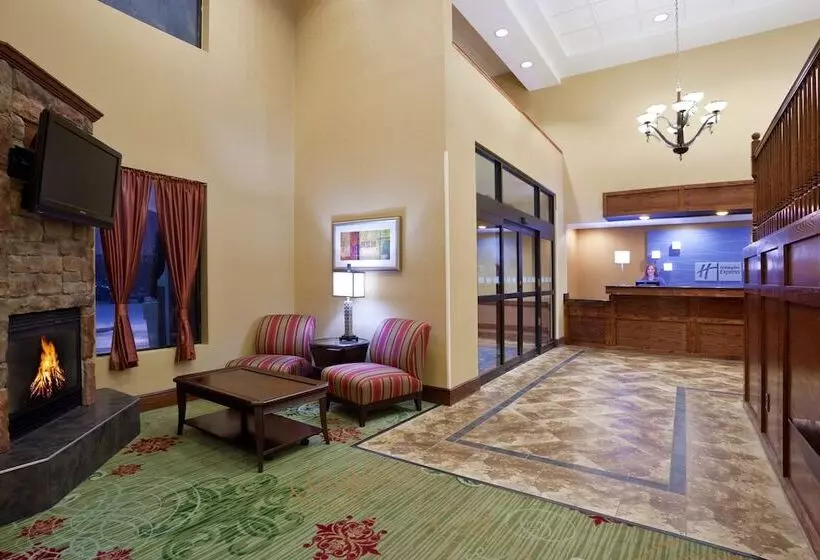 Holiday Inn Express Hotel & Suites Cleveland Streetsboro By Ihg