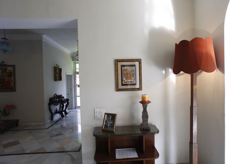 בית מלון כפרי Barwara Kothi