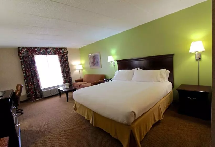 בית מלון כפרי Baymont Inn & Suites By Wyndham Findlay