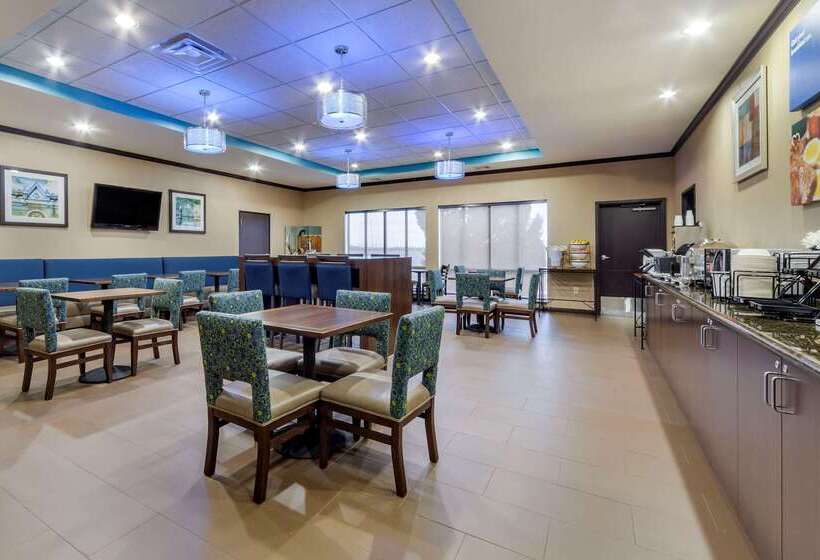 בית מלון כפרי Comfort Inn & Suites Oklahoma City West  I40