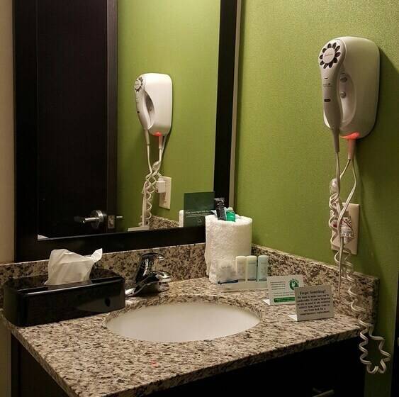 فندق Cresthaven Inn Jfk