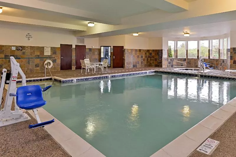 Holiday Inn Express Hotel & Suites Albany, An Ihg