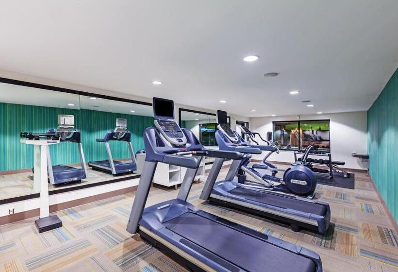 בית מלון כפרי Holiday Inn Express & Suites Tulsa S Broken Arrow Hwy 51 By Ihg