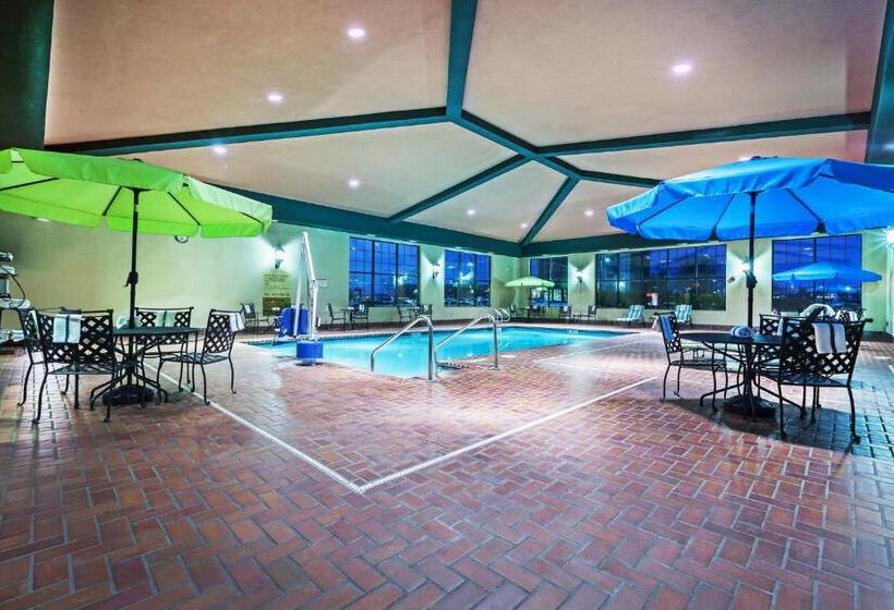 בית מלון כפרי Holiday Inn Express & Suites Tulsa S Broken Arrow Hwy 51 By Ihg