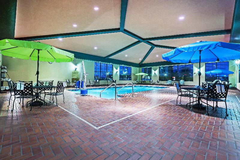 בית מלון כפרי Holiday Inn Express & Suites Tulsa S Broken Arrow Hwy 51 By Ihg