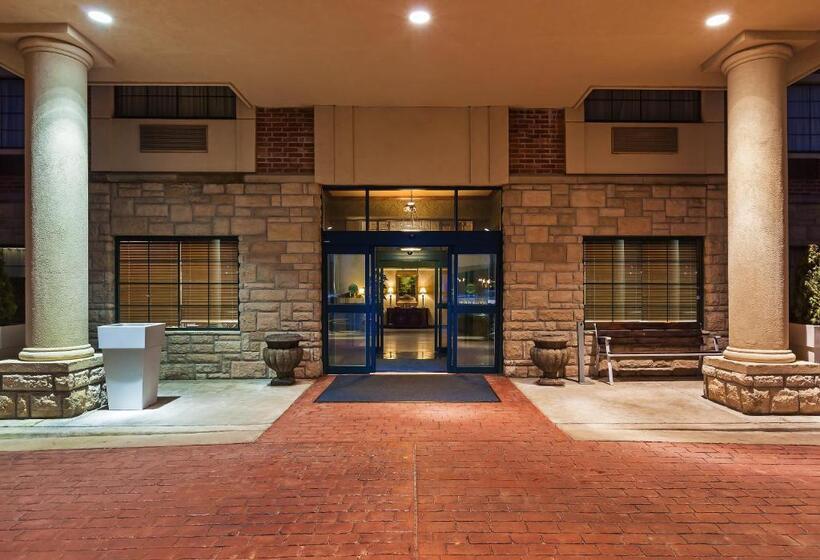 בית מלון כפרי Holiday Inn Express & Suites Tulsa S Broken Arrow Hwy 51 By Ihg