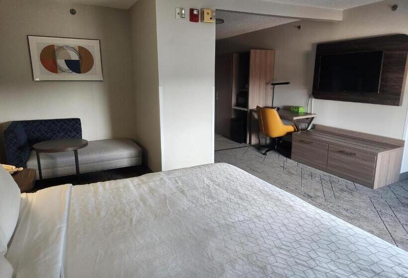 ホテル Holiday Inn Express & Suites Alliance, An Ihg