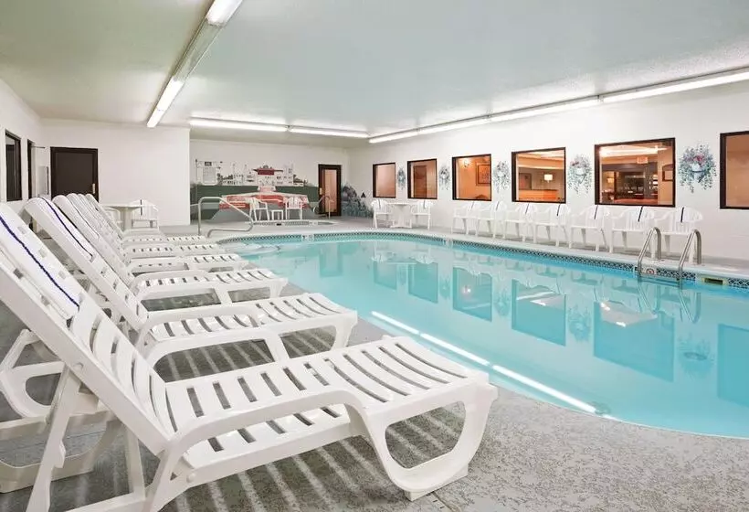 호텔 Holiday Inn Express & Suites Alliance, An Ihg