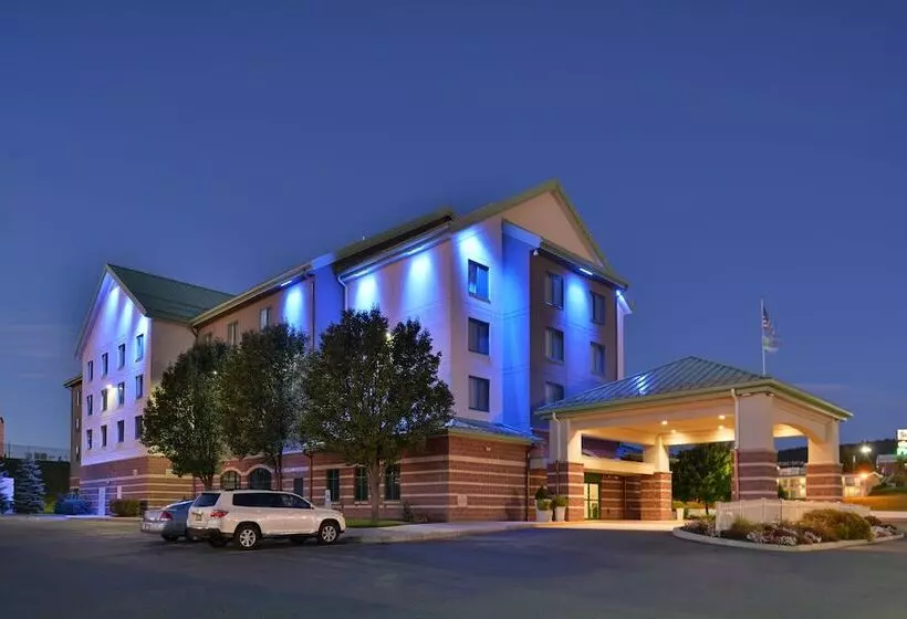 호텔 Holiday Inn Express Breezewood, An Ihg
