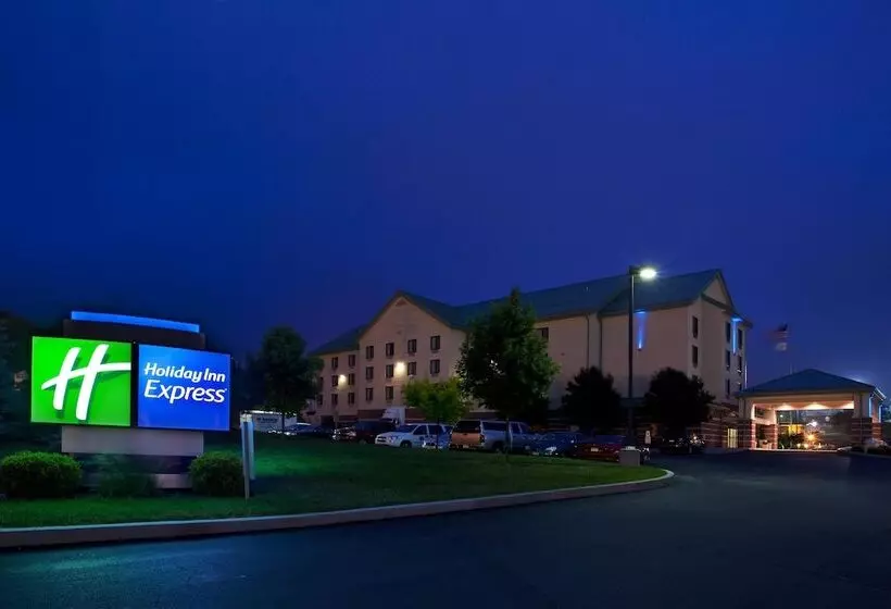 호텔 Holiday Inn Express Breezewood, An Ihg