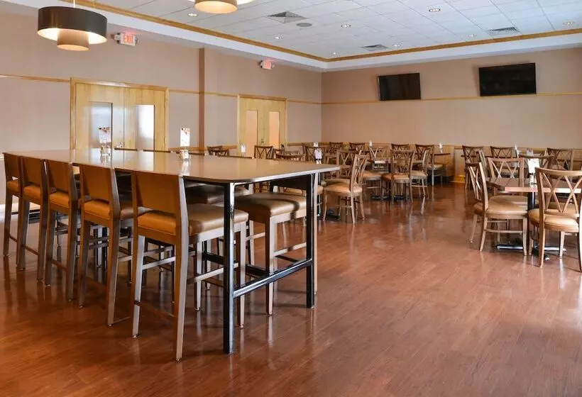 호텔 Holiday Inn Express Breezewood, An Ihg