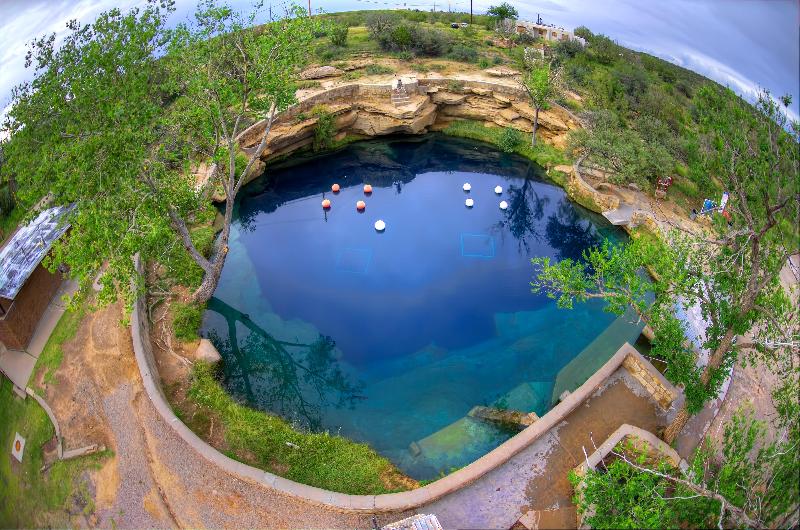 Отель Holiday Inn Express Santa Rosa, An Ihg