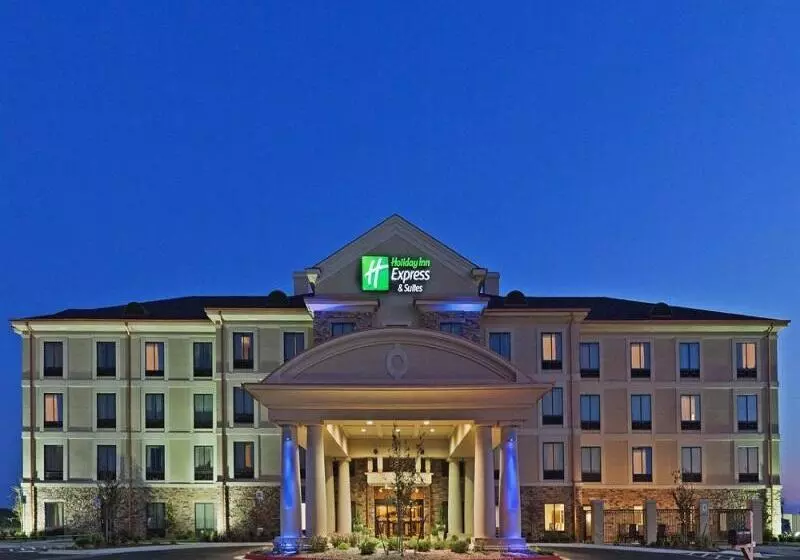 Отель Holiday Inn Express & Suites Poteau, An Ihg