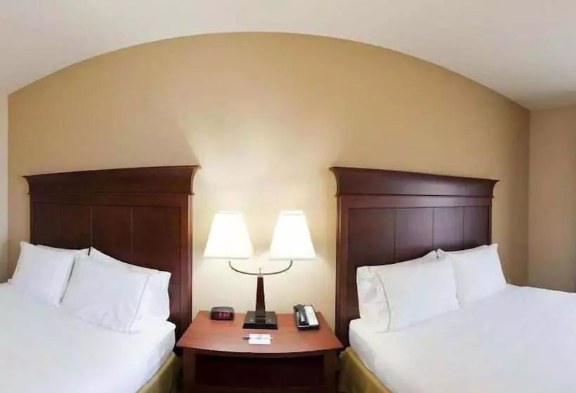 Отель Holiday Inn Express & Suites Poteau, An Ihg