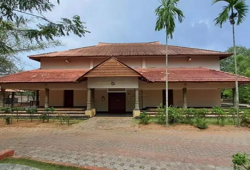 هتل Kairali Heritage Resort