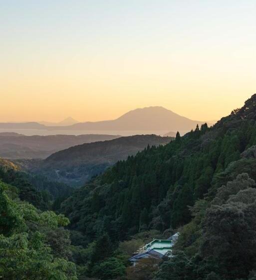 ホテル Kirishima Momijidani Seiryuso