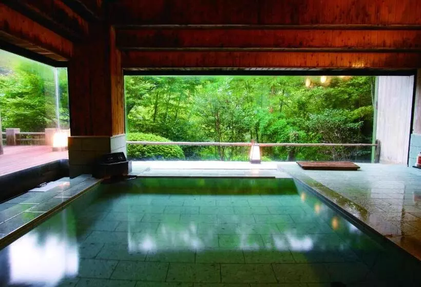 호텔 Kirishima Momijidani Seiryuso