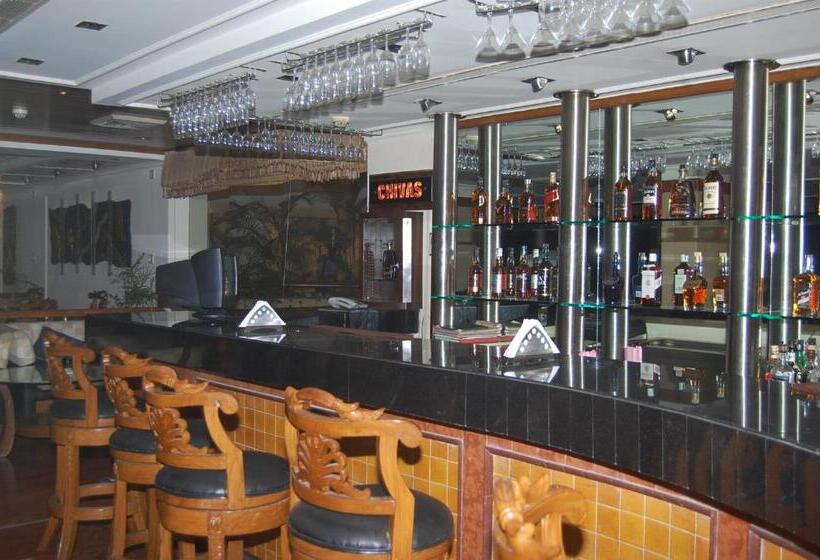 فندق Meraden Grand