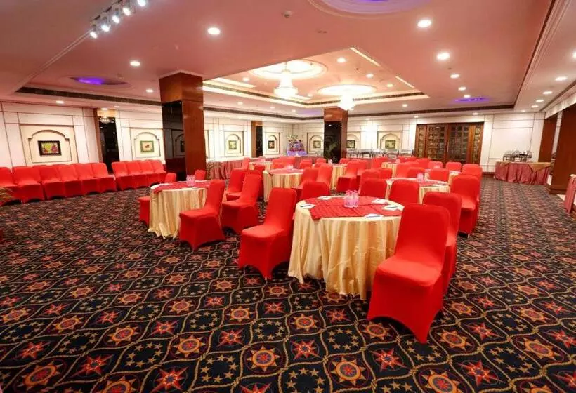 ホテル Meraden Grand