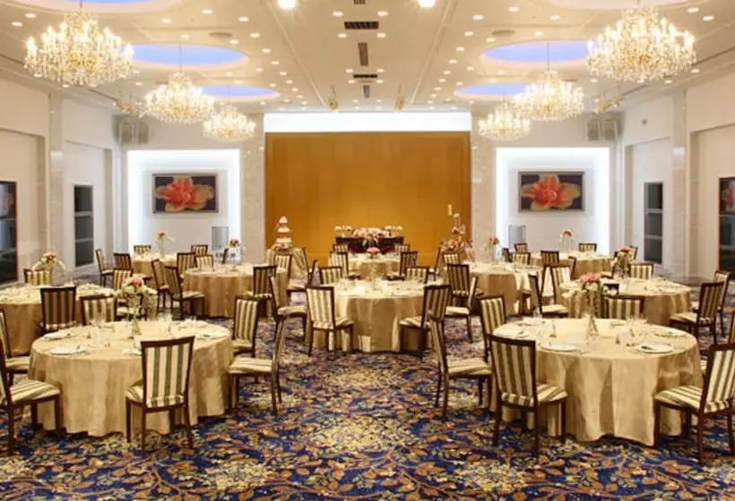 Отель Ogaki Forum