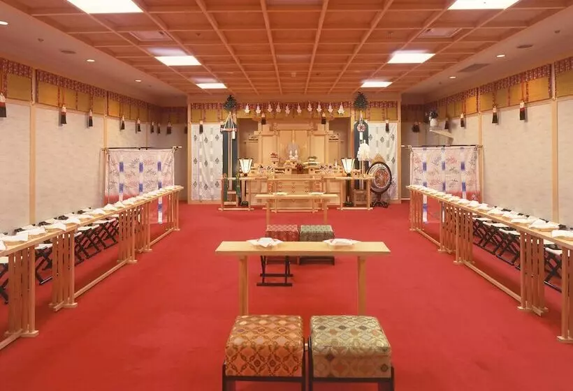 Отель Ogaki Forum