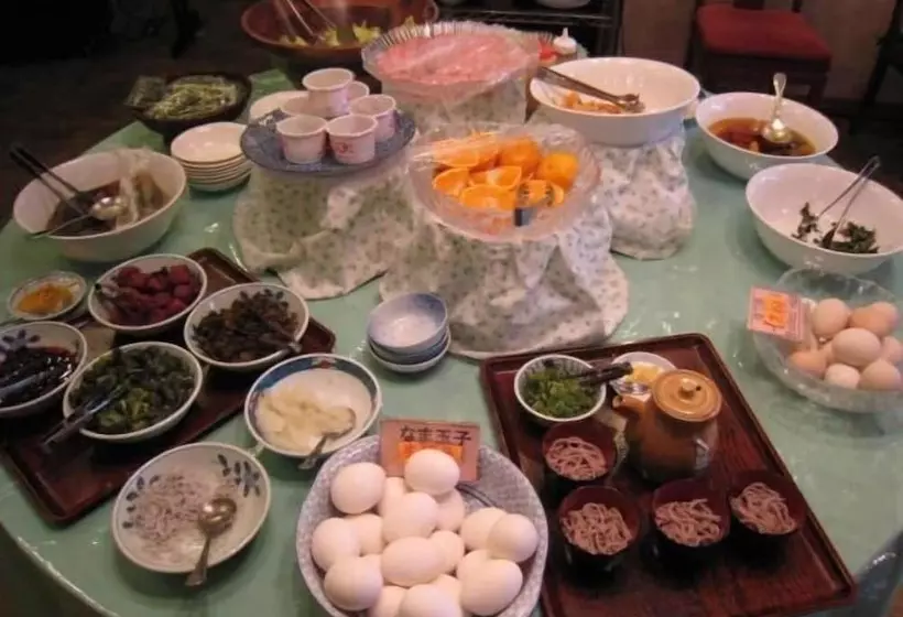 هتل Osaka Bay Plaza