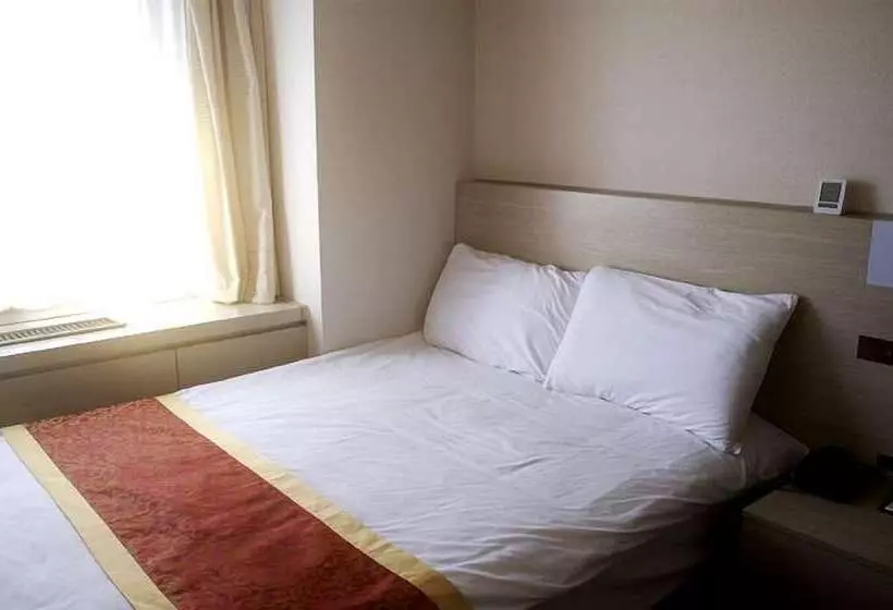 هتل Osaka Bay Plaza