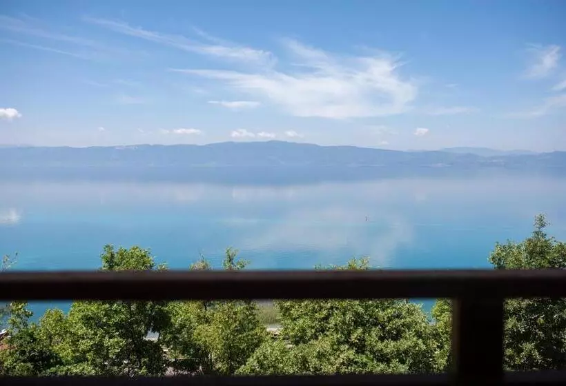 هتل Robinson Sunset Guest House