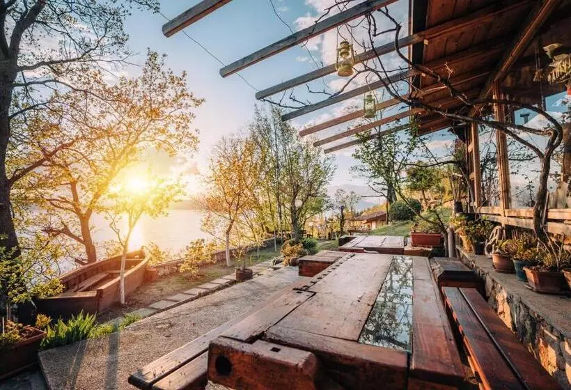 هتل Robinson Sunset Guest House