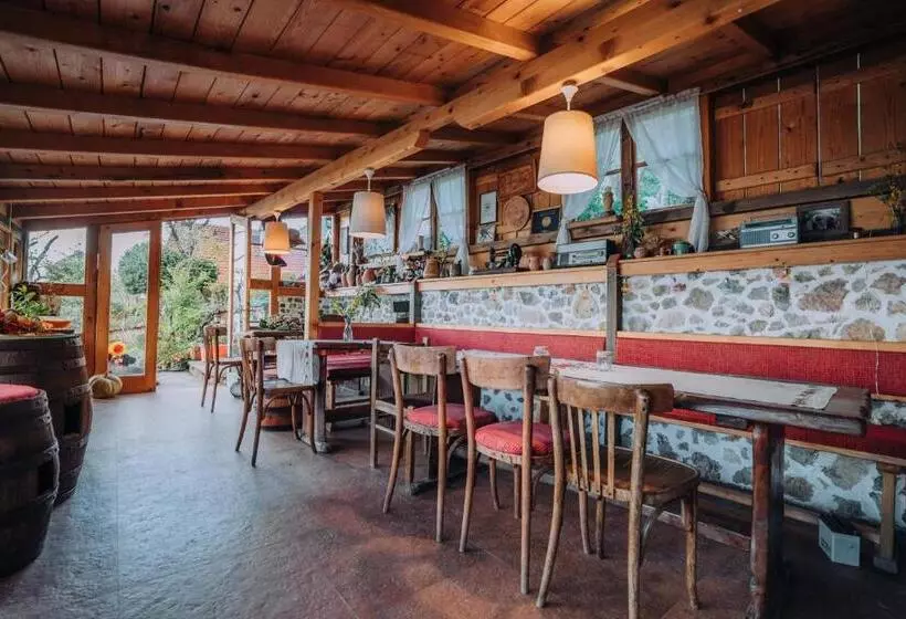 هتل Robinson Sunset Guest House