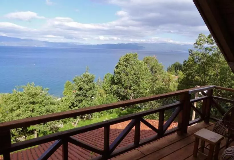 هتل Robinson Sunset Guest House