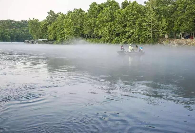 호텔 The Suites At Fall Creek