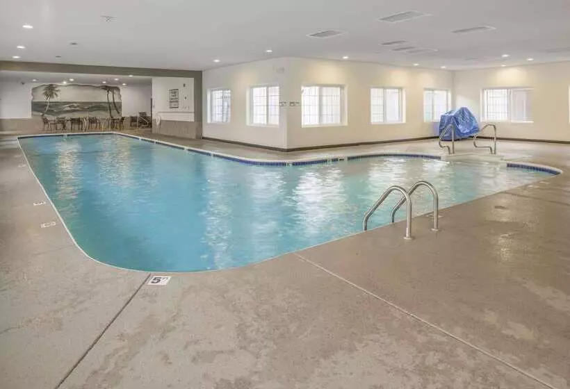 호텔 The Suites At Fall Creek