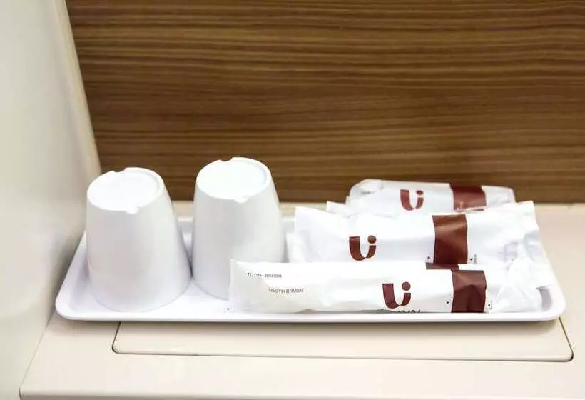 Отель Via Inn Shin Osaka West