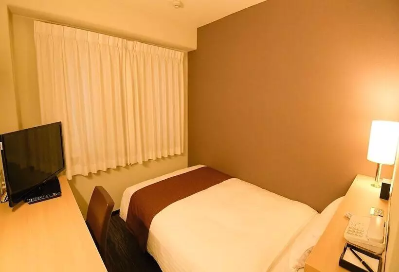 Отель Via Inn Shin Osaka West