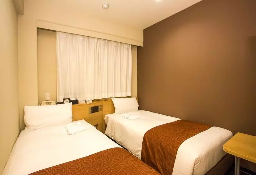 Отель Via Inn Shin Osaka West