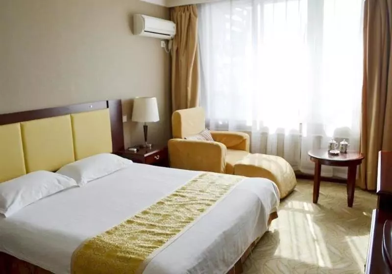 Super 8 Hotel Luoyang Peony Square